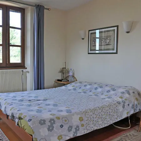 Spacious In France With Pool فيلة