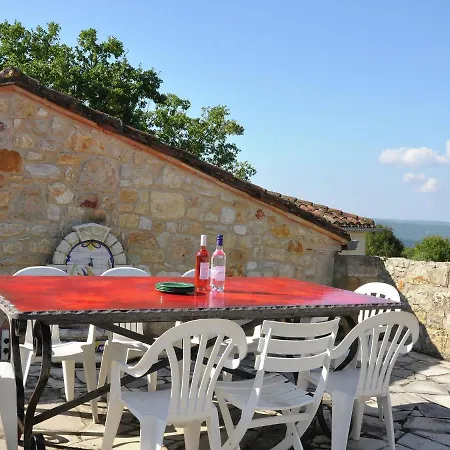 Spacious In France With Pool فيلة Floressas